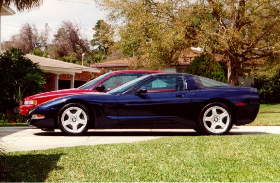 [ The Blue-Car and Red-Car ]